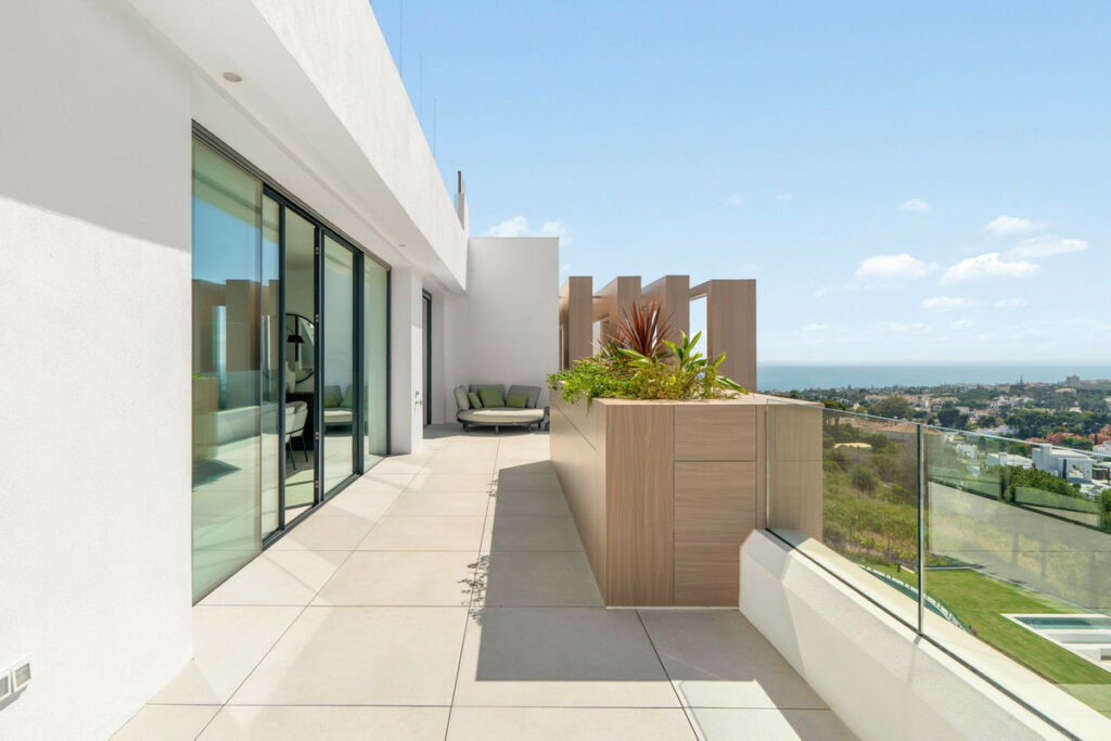 Penthouse Duplex Artola Málaga - image 17