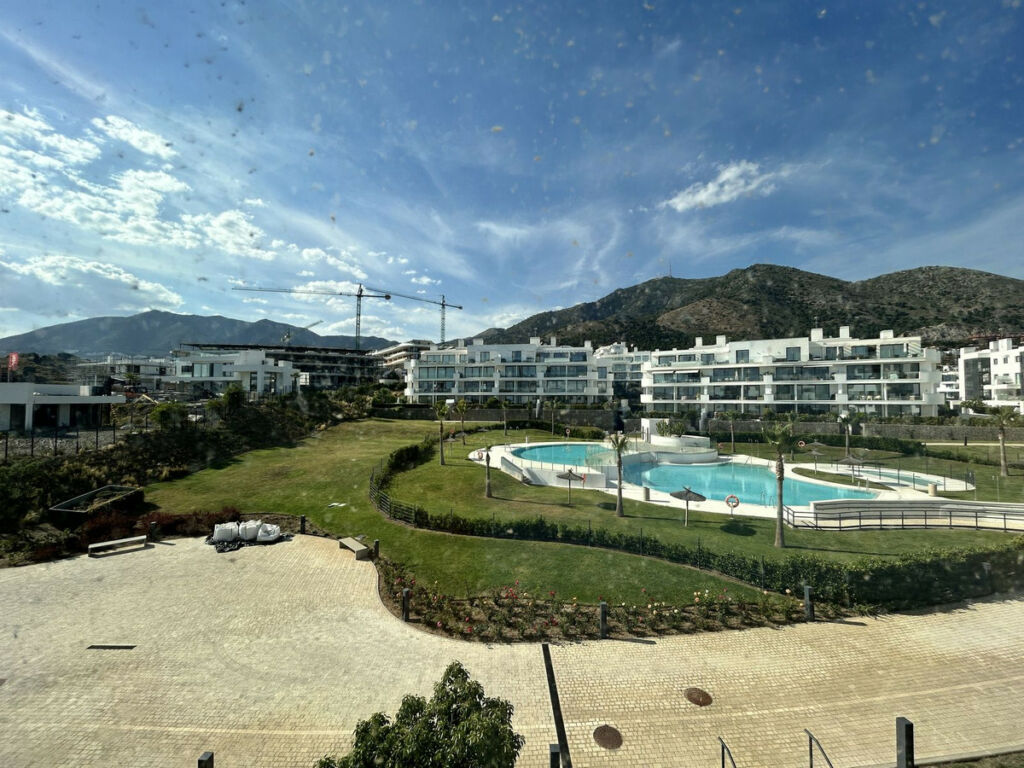 Middle Floor Apartment Higueron Málaga - image 17