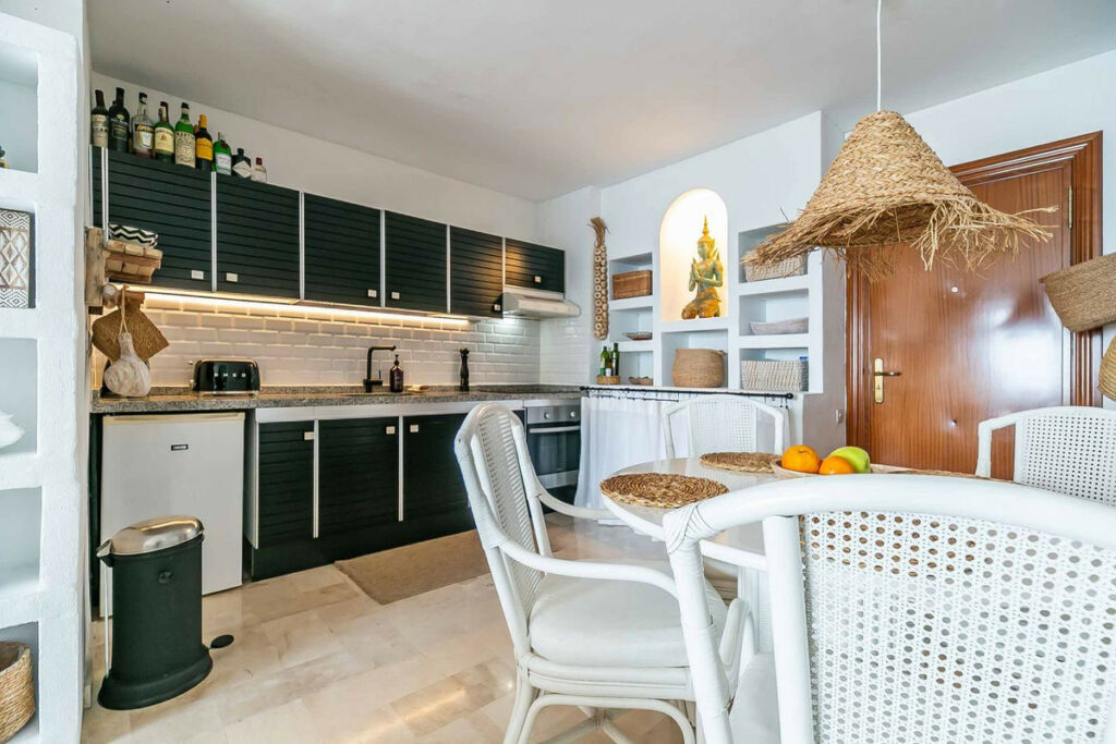 Top Floor Apartment Fuengirola Málaga - image 17