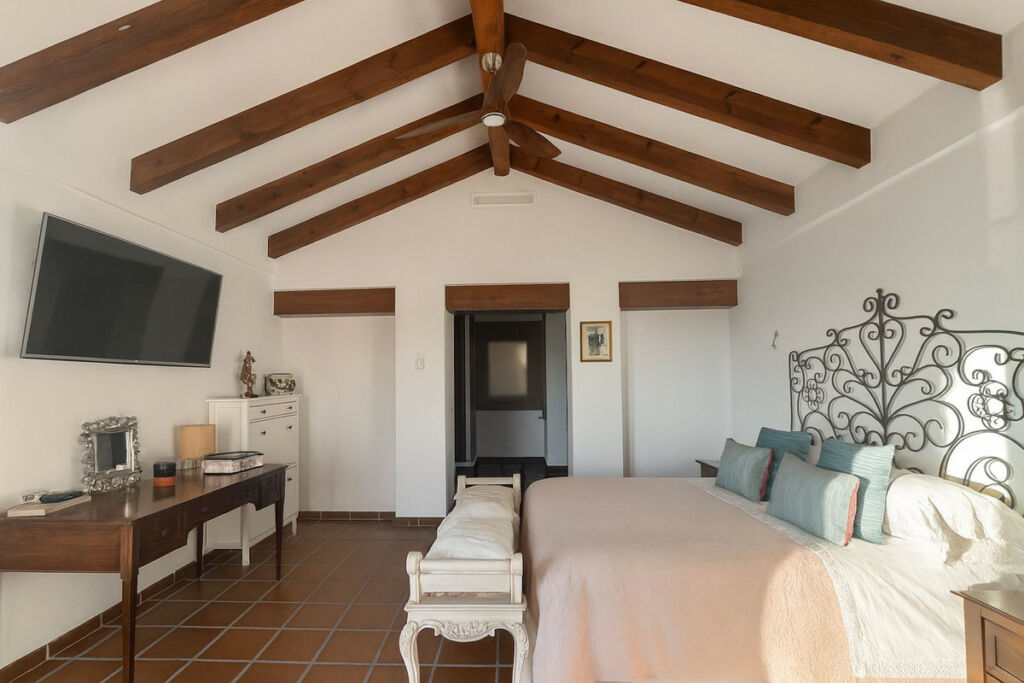 Detached Villa Istán Málaga - image 17