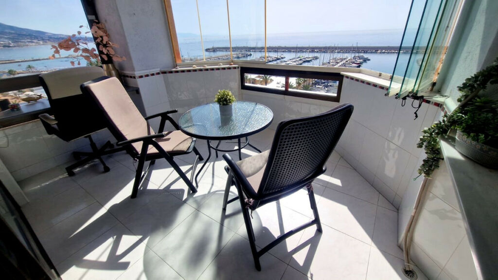 Middle Floor Apartment Fuengirola Málaga - image 17