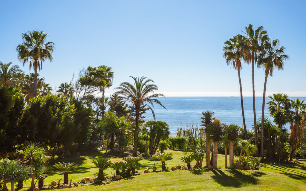 Detached Villa New Golden Mile Málaga - image 17