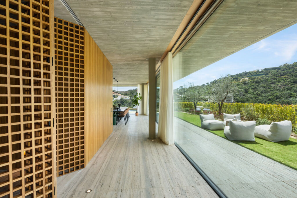 Detached Villa El Madroñal Málaga - image 17