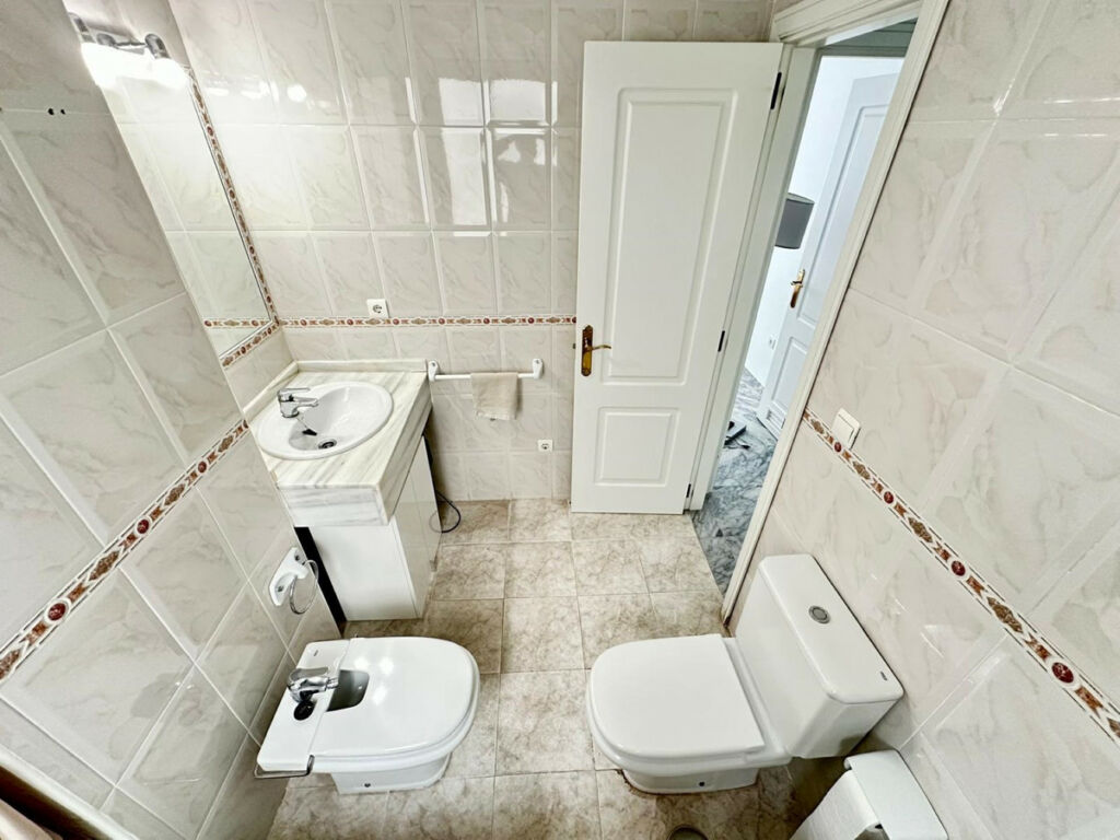 Middle Floor Apartment San Pedro de Alcántara Málaga - image 17