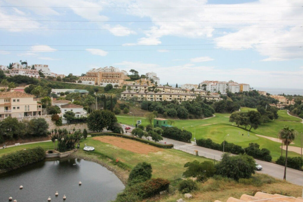 Townhouse Riviera del Sol Málaga - image 17