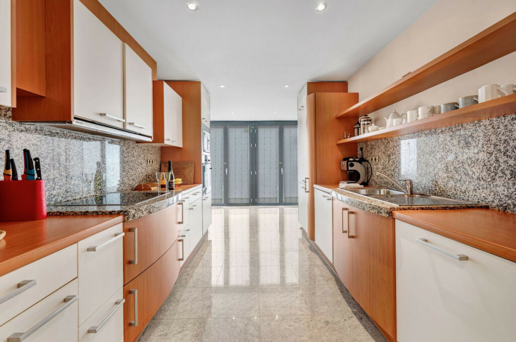Ground Floor Apartment Los Monteros Málaga - image 17