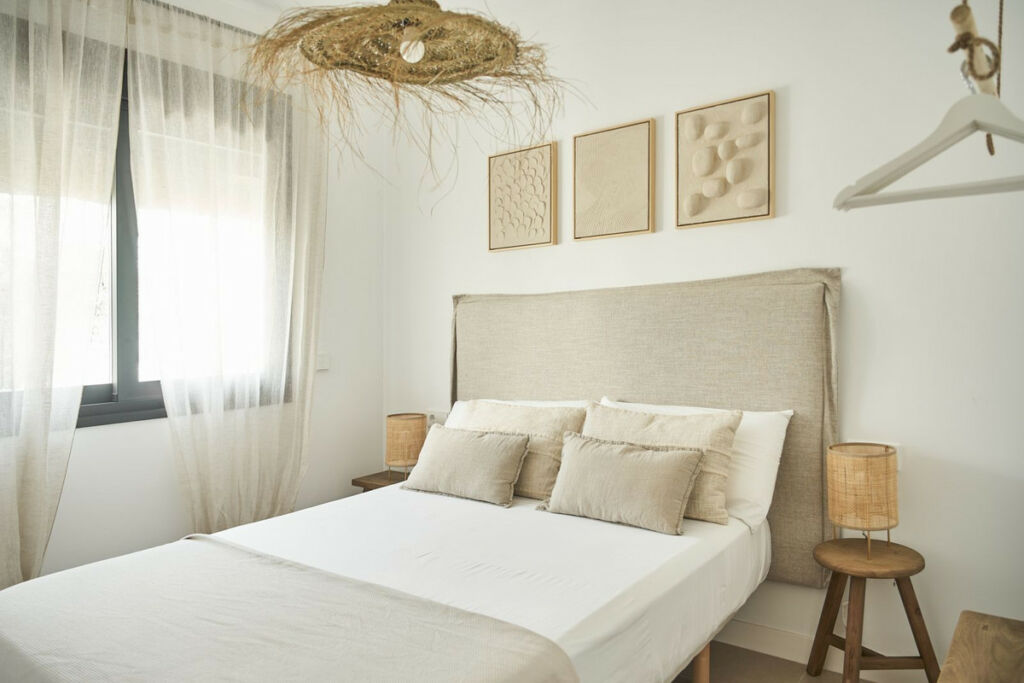 Townhouse El Paraiso Málaga - image 17