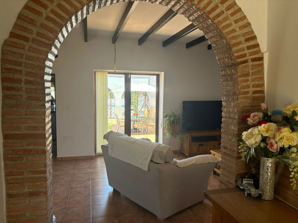Detached Villa Jacarilla Alicante - image 17