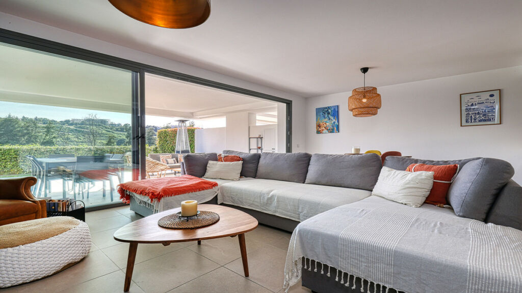 Ground Floor Apartment Casares Málaga - image 12