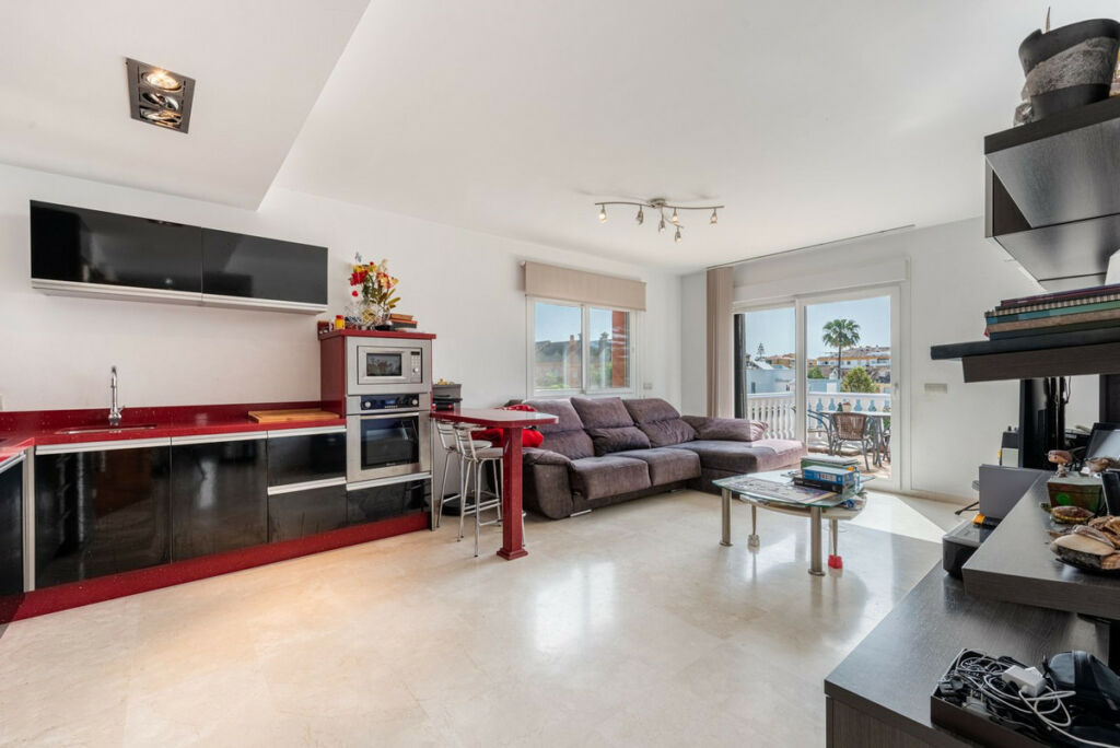 Detached Villa San Pedro de Alcántara Málaga - image 17