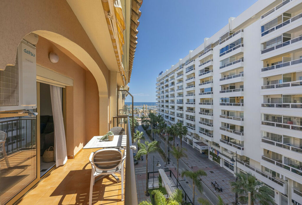 Penthouse Fuengirola Málaga - image 17