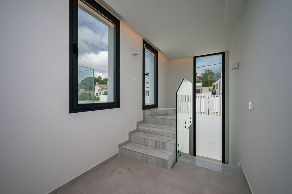 Detached Villa El Chaparral Málaga - image 17