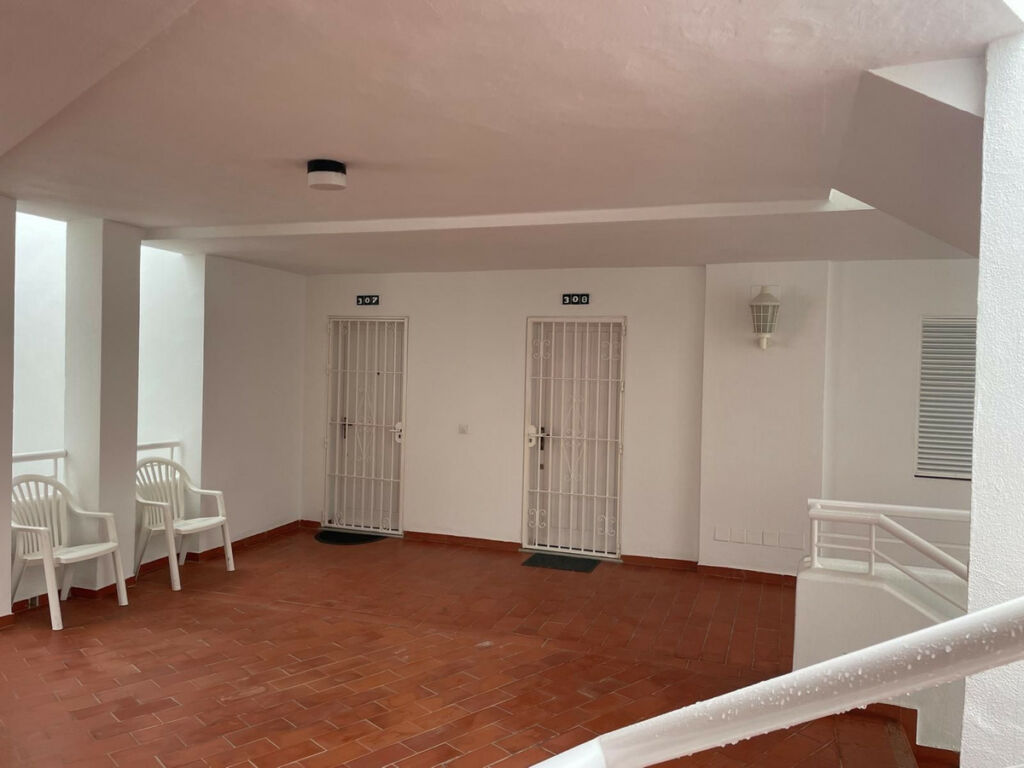 Top Floor Apartment Calahonda Málaga - image 17