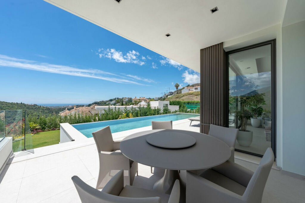 Detached Villa La Quinta Málaga - image 16