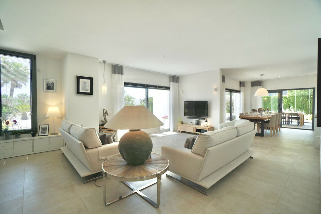 Detached Villa Moraira Alicante - image 18