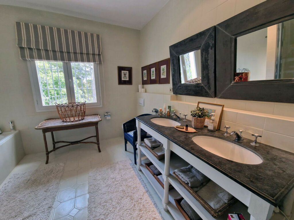 Detached Villa Benahavís Málaga - image 19