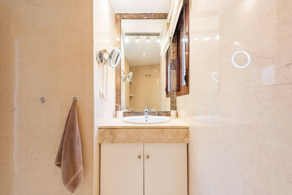 Penthouse Costalita Málaga - image 18