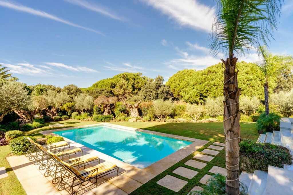 Detached Villa Hacienda Las Chapas Málaga - image 18