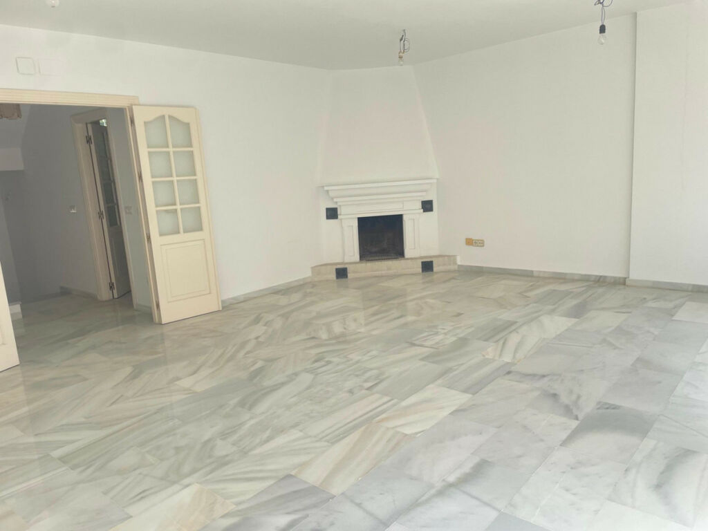 Townhouse Arroyo de la Miel Málaga - image 18