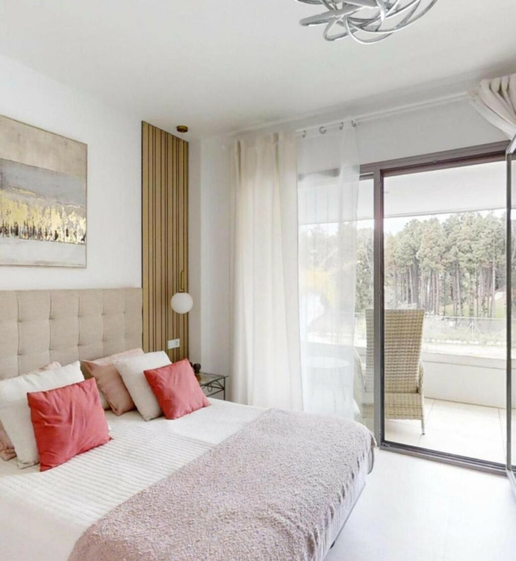 Townhouse El Chaparral Málaga - image 18