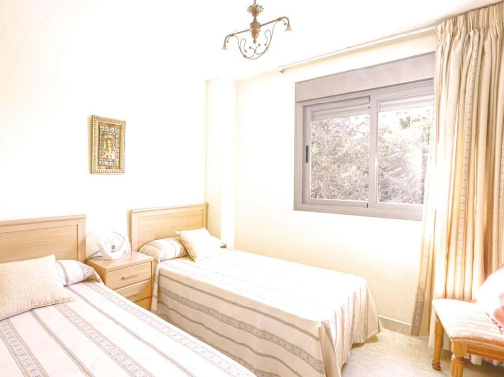 Middle Floor Apartment Fuengirola Málaga - image 18