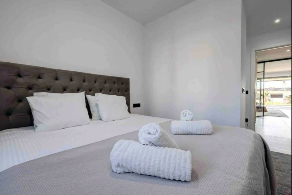 Ground Floor Apartment Estepona Málaga - image 18