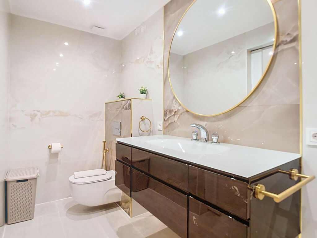 Middle Floor Apartment Estepona Málaga - image 18