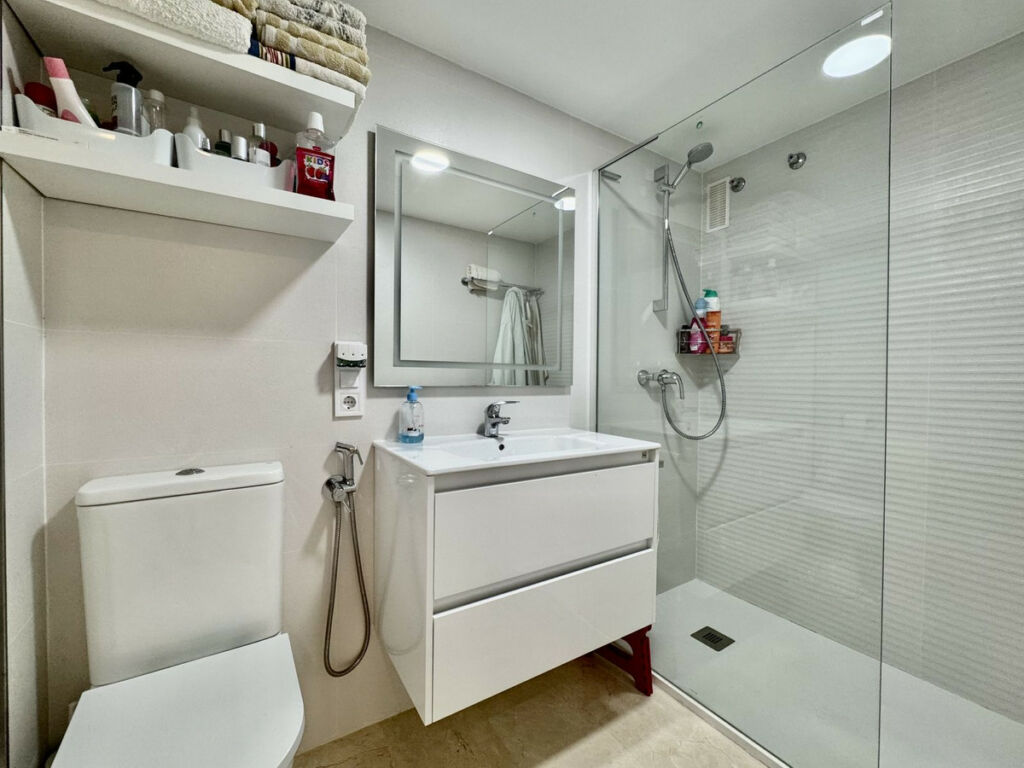 Middle Floor Apartment Fuengirola Málaga - image 20
