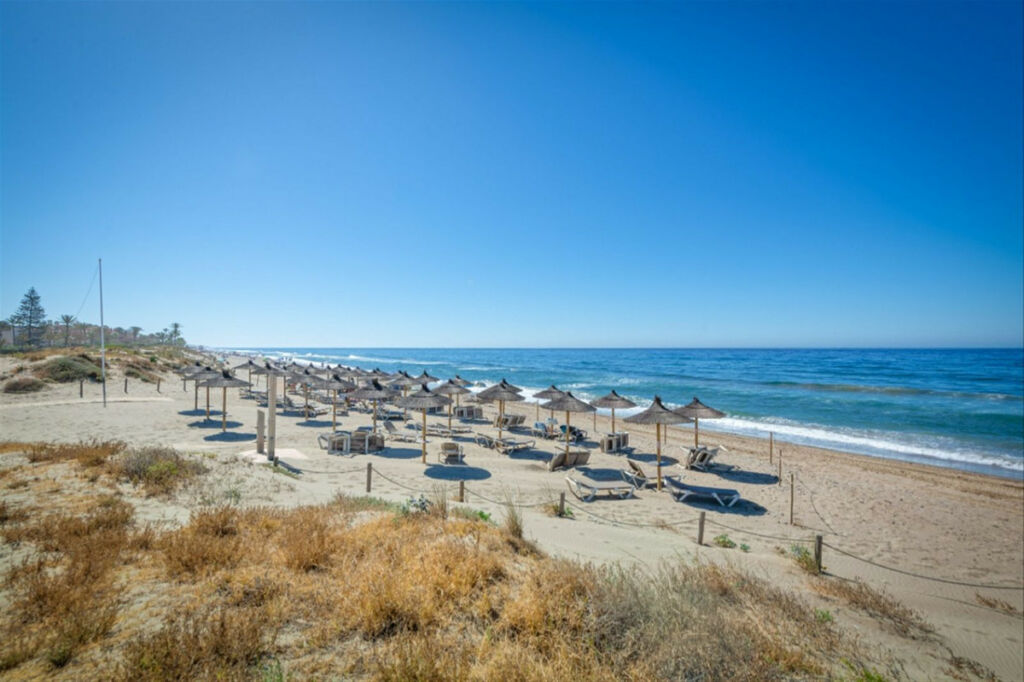 Middle Floor Apartment Los Monteros Málaga - image 18