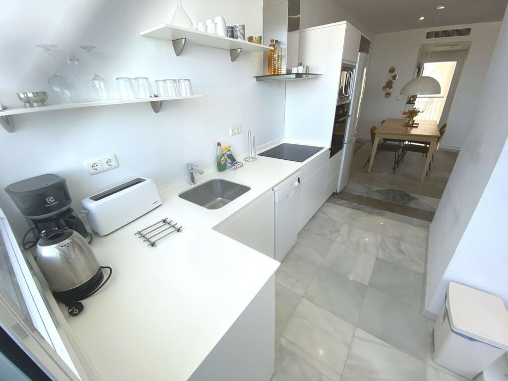 Penthouse Duplex Nueva Andalucía Málaga - image 18