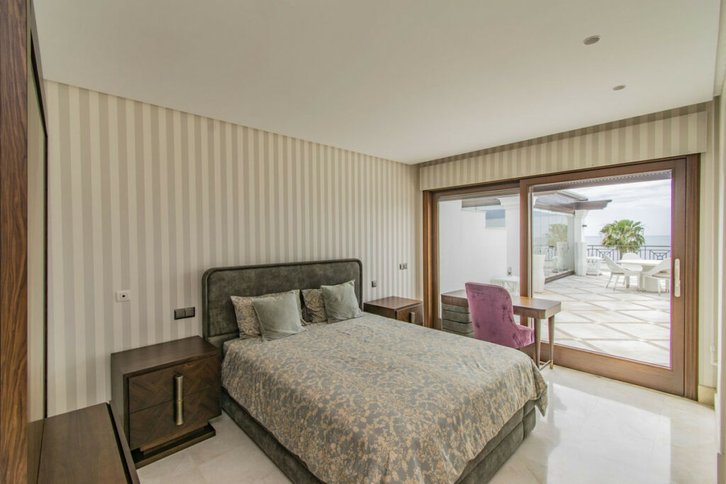 Penthouse Estepona Málaga - image 18
