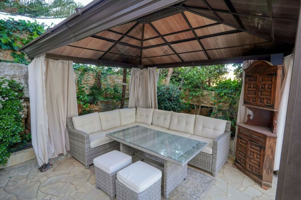 Detached Villa Las Chapas Málaga - image 18