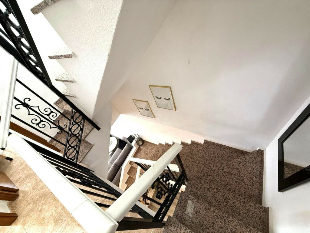 Semi-Detached House Villamartin Alicante - image 18