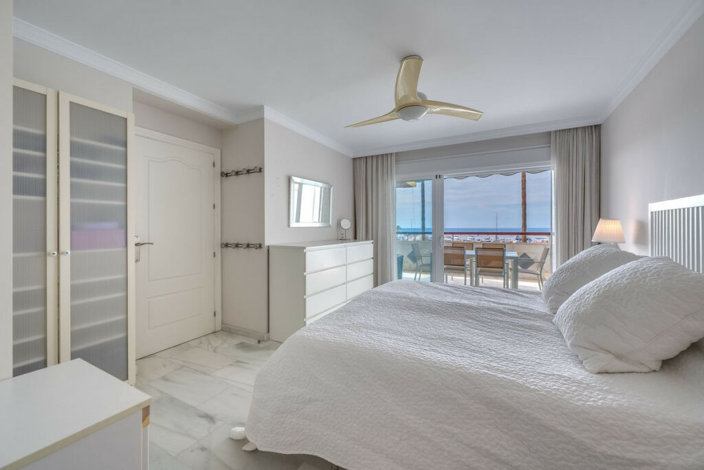 Middle Floor Apartment Marbella Málaga - image 18