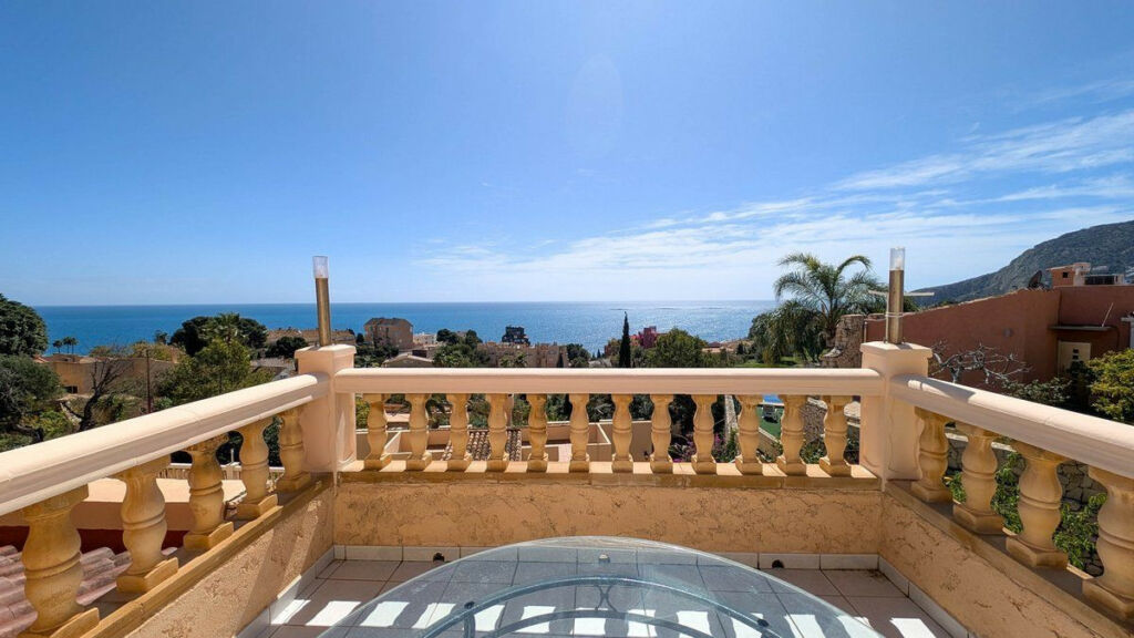 Detached Villa Calpe Alicante - image 18