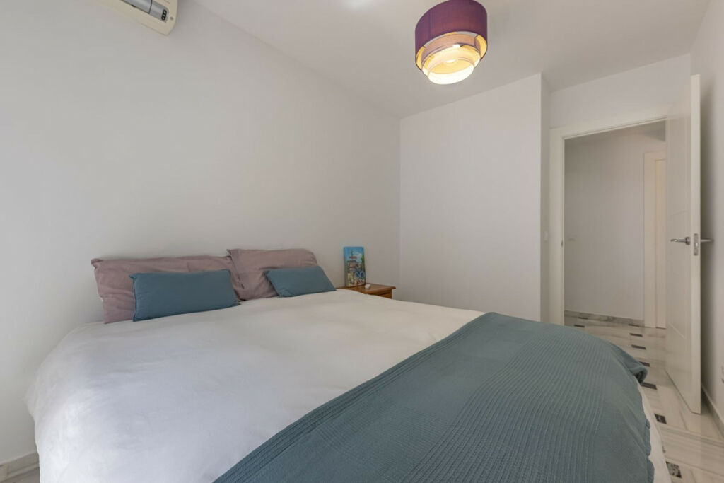 Penthouse Fuengirola Málaga - image 18