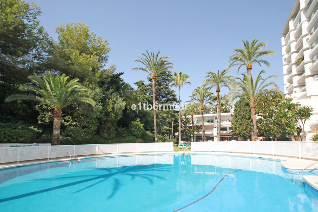 Penthouse The Golden Mile Málaga - image 18