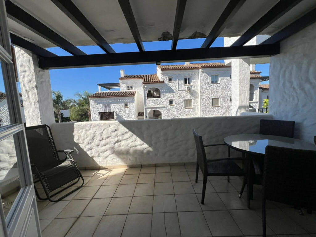 Middle Floor Apartment El Paraiso Málaga - image 18