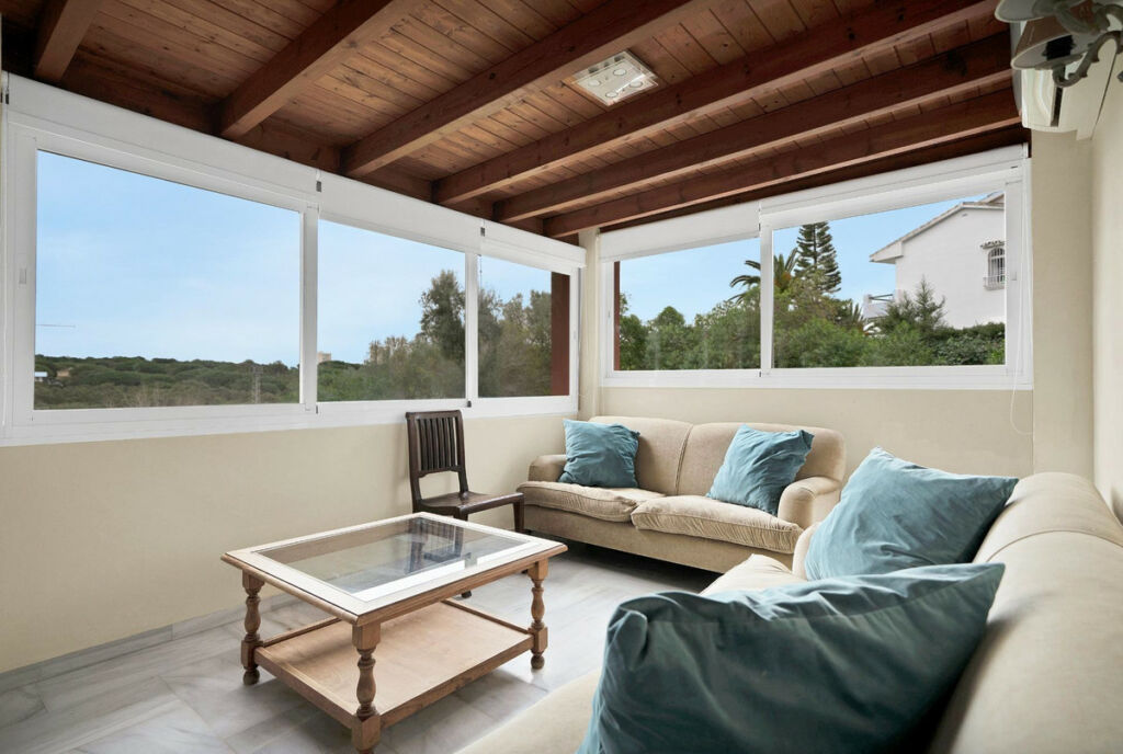 Detached Villa Elviria Málaga - image 18