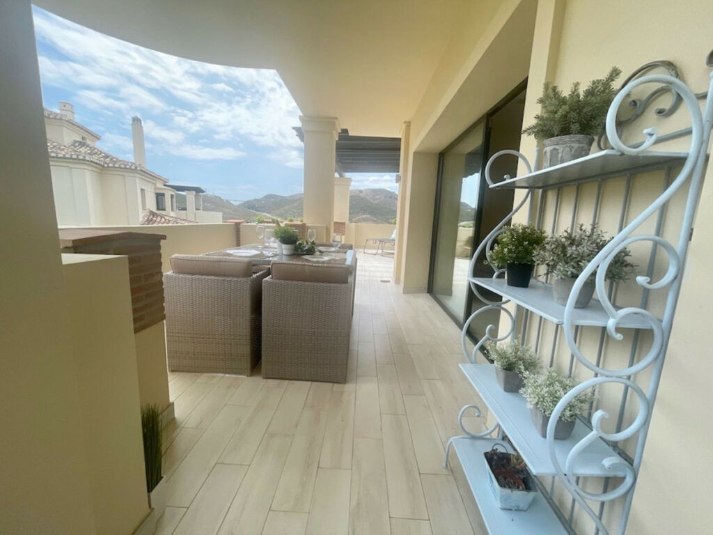 Middle Floor Apartment Benahavís Málaga - image 18