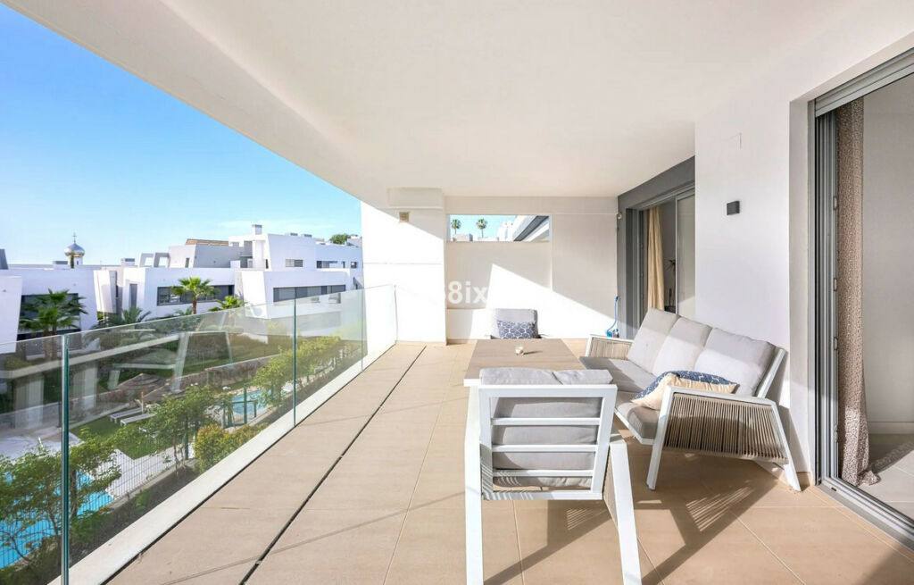 Middle Floor Apartment Selwo Málaga - image 18