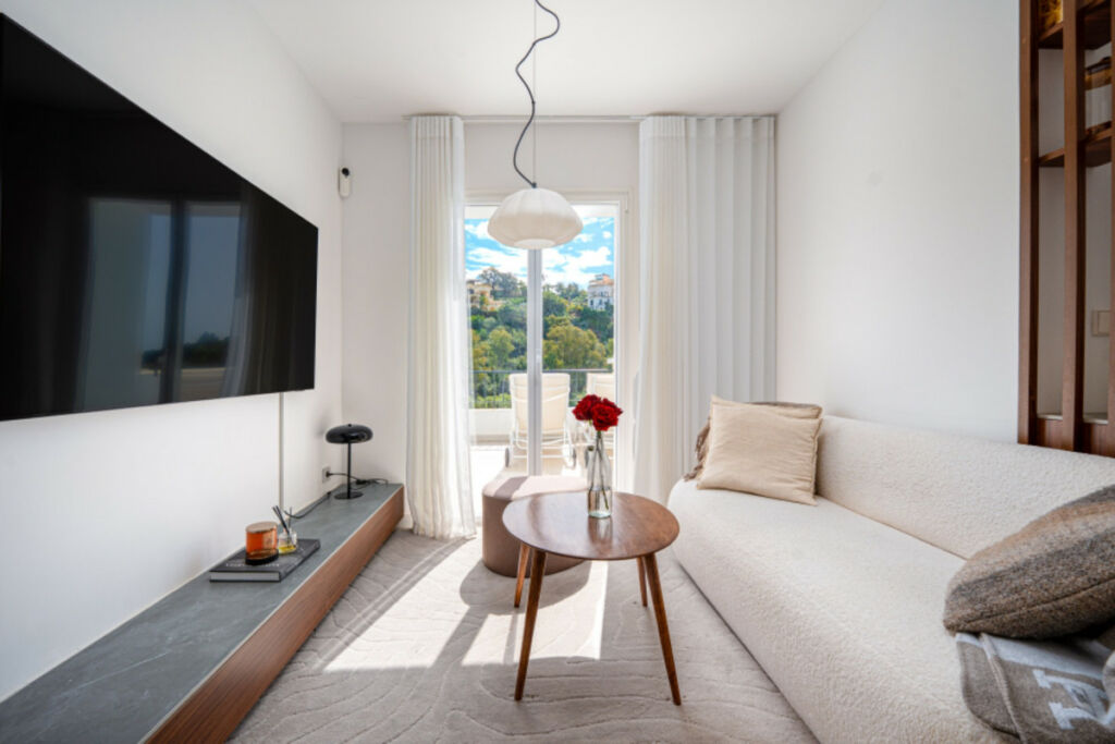 Middle Floor Apartment Benahavís Málaga - image 18