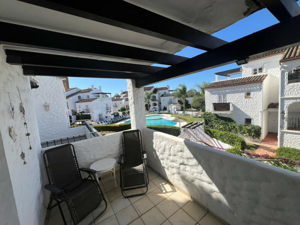 Middle Floor Apartment El Paraiso Málaga - image 19