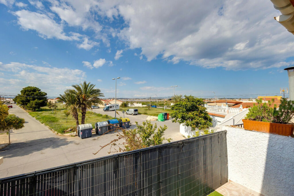 Duplex Torrevieja Alicante - image 19