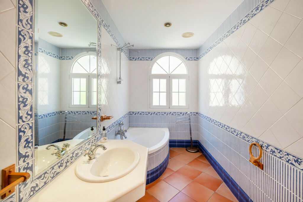 Detached Villa Benalmadena Málaga - image 19