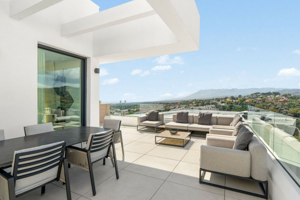 Penthouse Duplex Artola Málaga - image 19