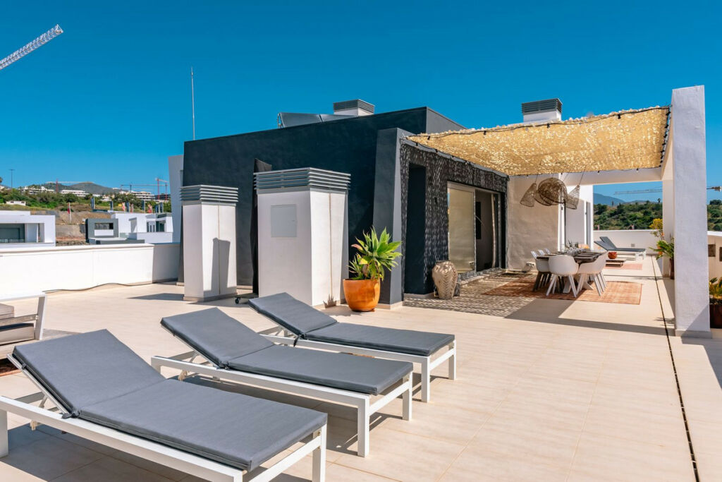 Top Floor Apartment Estepona Málaga - image 19