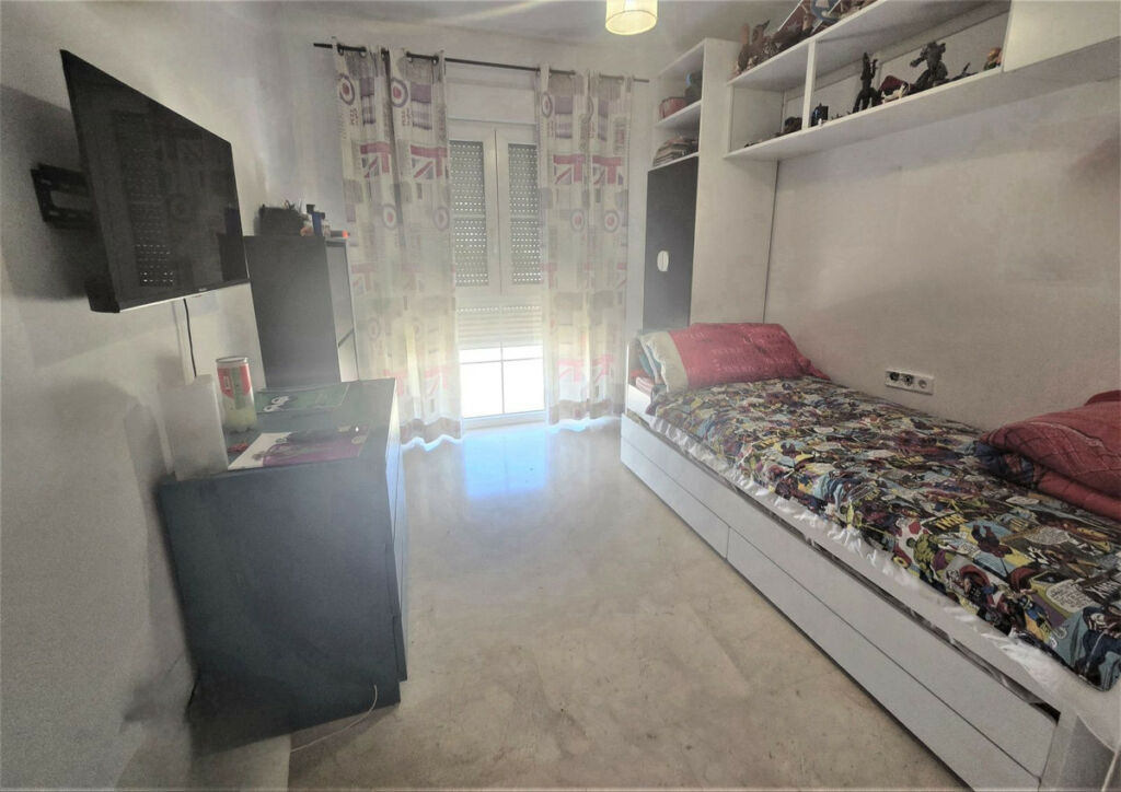 Semi-Detached House Playamar Málaga - image 19