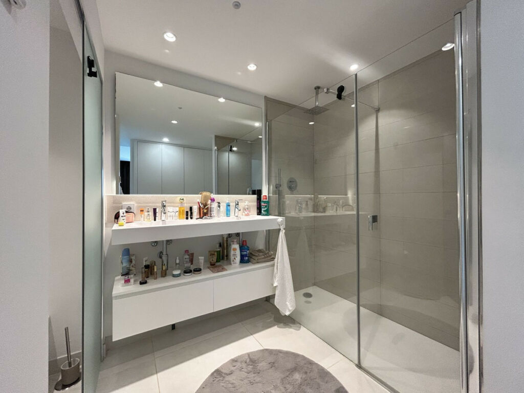 Middle Floor Apartment Higueron Málaga - image 19