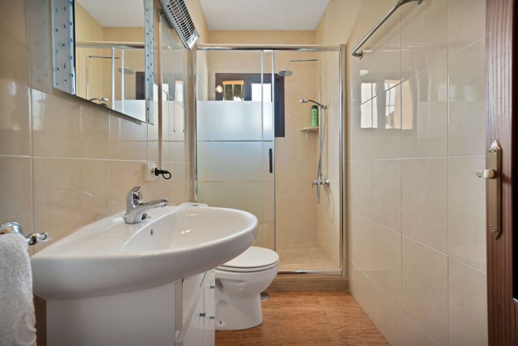 Detached Villa Marbella Málaga - image 19